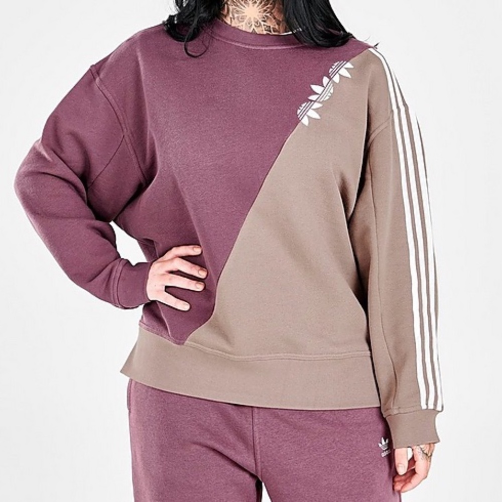 Women's Adidas Originals Adicolor Sliced Trefoil Crewneck Sweatshirt HN8793